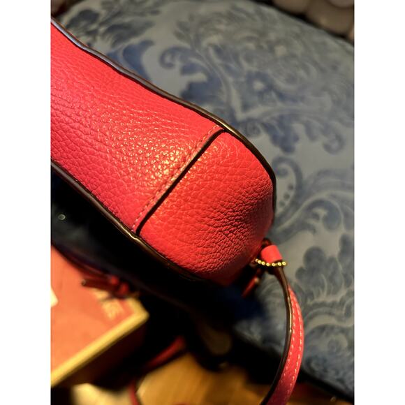 Coach Pebbled Leather Neon Barbie Pink Camera Bag Crossbody - Picture 10 of 12